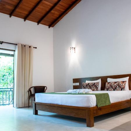 Tropicara Resort Σιγκιρίγια Εξωτερικό φωτογραφία