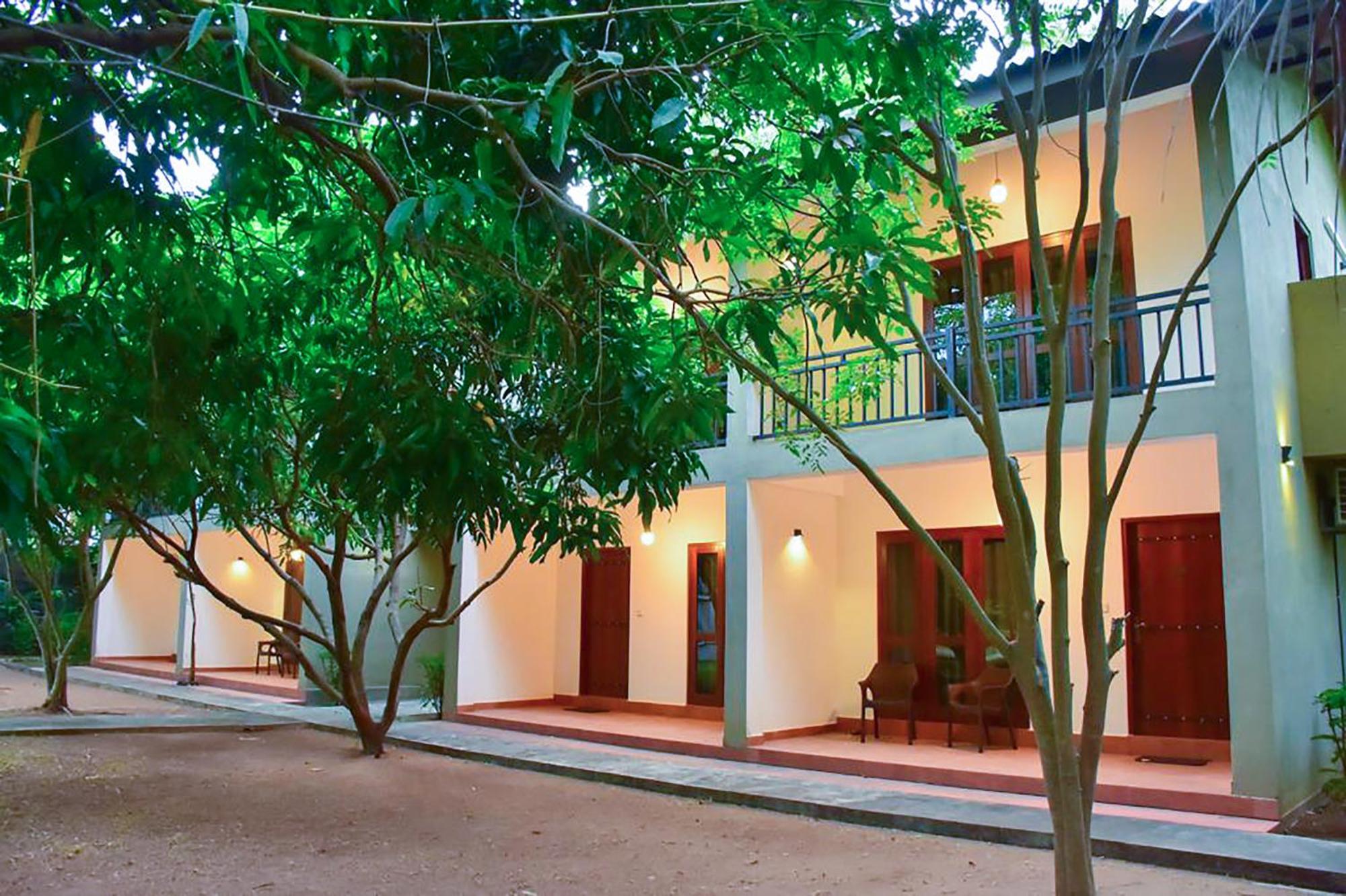 Tropicara Resort Σιγκιρίγια Εξωτερικό φωτογραφία