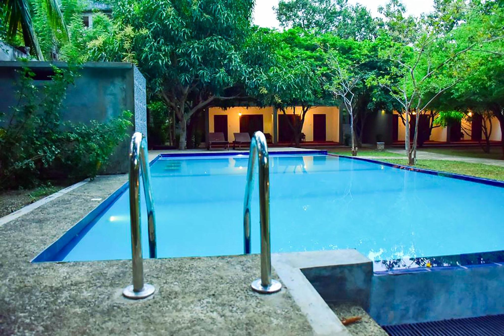 Tropicara Resort Σιγκιρίγια Εξωτερικό φωτογραφία